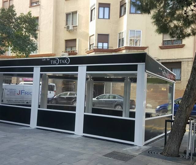 ALHANDALUZ TOLDOS Y PROYECTOS Cerramiento terraza